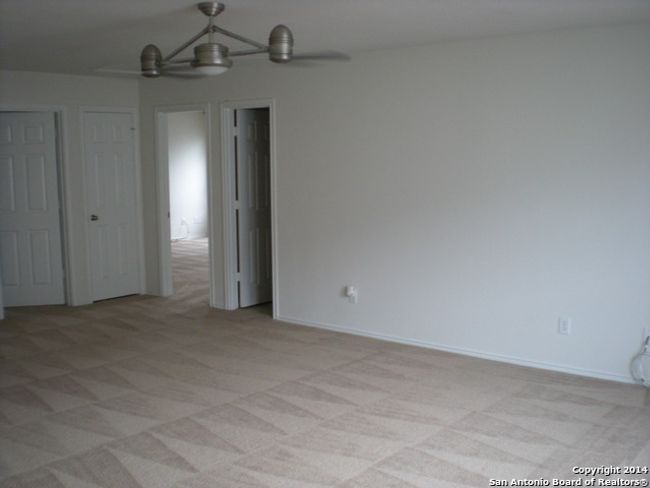 233 Willow Run, House other with 4 bedrooms, 3 bathrooms and null parking in Cibolo TX | Image 9
