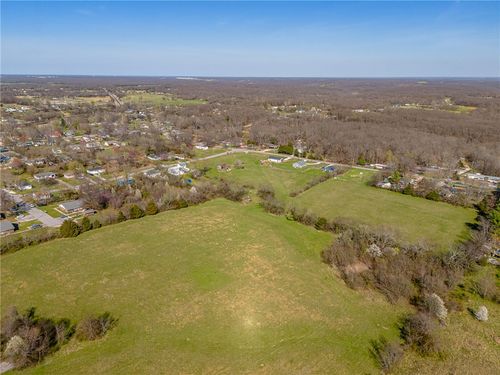 137 E Splitlog St, Goodman, MO, 64843-9568 | Card Image