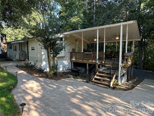111 Hickory Cir, New London, NC, 28127 | Card Image