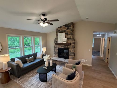 1141 Pinewood Trl, New Richmond, WI, 54017-6354 | Card Image