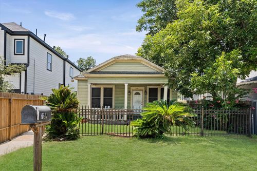 7435 Hezekiah Ln, Houston, TX, 77088-7617 | Card Image
