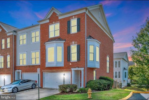 2433 Brookmoor Ln, WOODBRIDGE, VA, 22191-4020 | Card Image