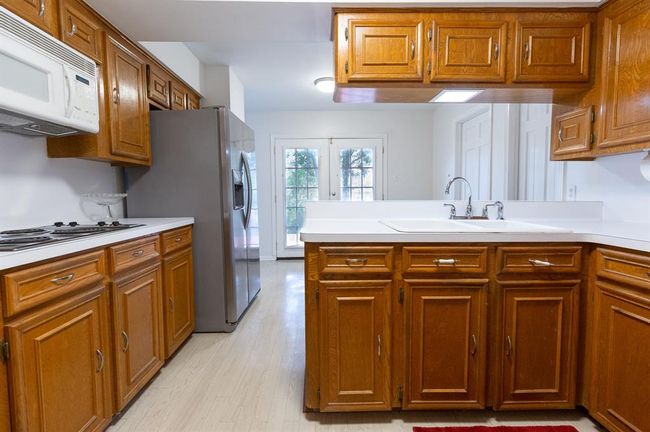 Kitchen | Image 6