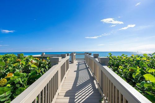 5801 N Ocean Blvd, Ocean Ridge, FL, 33435-6259 | Card Image