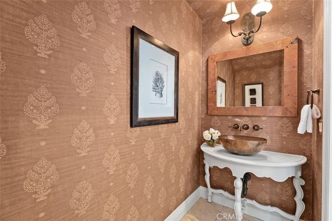 411 Snug Harbor Rd, House other with 5 bedrooms, 5 bathrooms and 3 parking in Newport Beach CA | Image 9