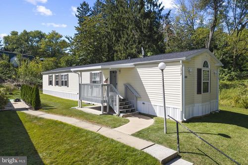 1317 Stayman St, WEST CHESTER, PA, 19380-1631 | Card Image