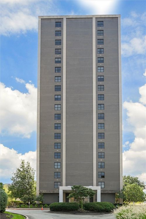 11g-112 Washington Pl, Pittsburgh, PA, 15219-3401 | Card Image