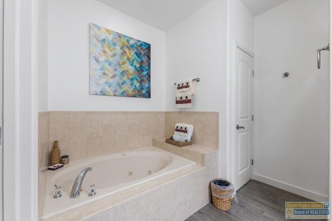 5 - 113 E Pike St, Condo with 2 bedrooms, 2 bathrooms and null parking in South Padre Island TX | Image 19