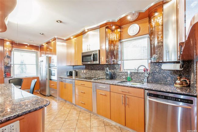 3187 Oceanside Rd, House other with 4 bedrooms, 2 bathrooms and null parking in Oceanside NY | Image 7