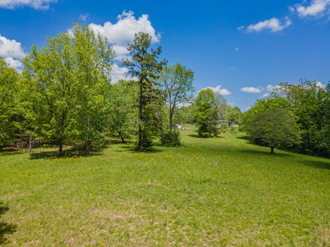 2724 She Boss Rd, House other with 2 bedrooms, 2 bathrooms and 4 parking in Duck River TN | Image 33