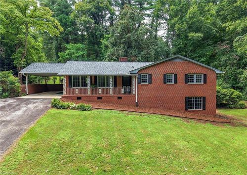 141 Elm St, Mocksville, NC, 27028-2740 | Card Image