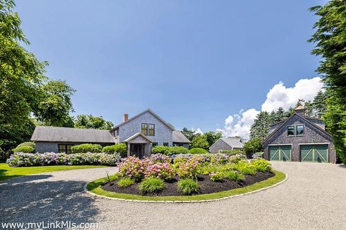 160 Katama Rd, Edgartown, MA, 02539-8719 | Card Image