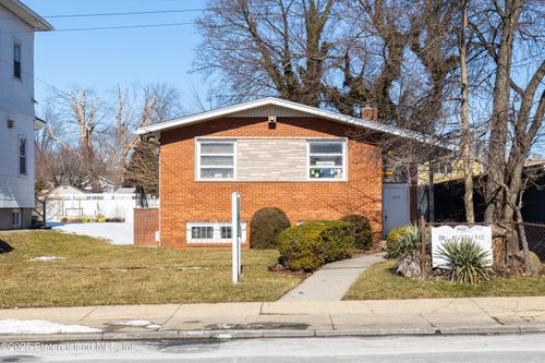 1625 Victory Blvd, Staten Island, NY, 10314-3505 | Card Image