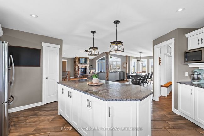 5567 Lombardy Dr, House other with 4 bedrooms, 3 bathrooms and 10 parking in Osgoode ON | Image 8