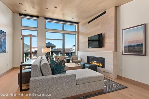 660-662-130 Wood Rd, Snowmass Village, CO, 81615 | Card Image