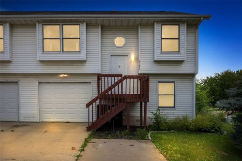 2152 10th St, Coralville, IA, 52241-1326 | Card Image