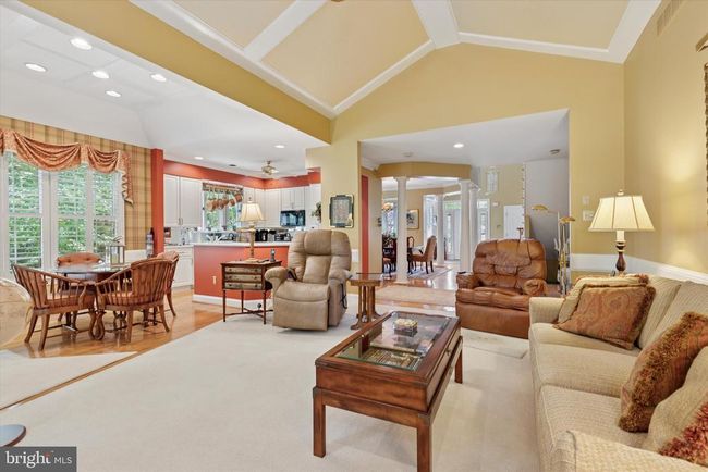 30 - 130 Piqua Cir, Home with 3 bedrooms, 4 bathrooms and null parking in BERWYN PA | Image 5