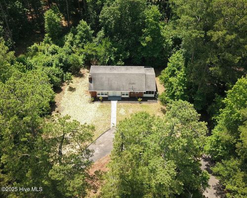 804 S Mcneill St, Carthage, NC, 28327-7502 | Card Image