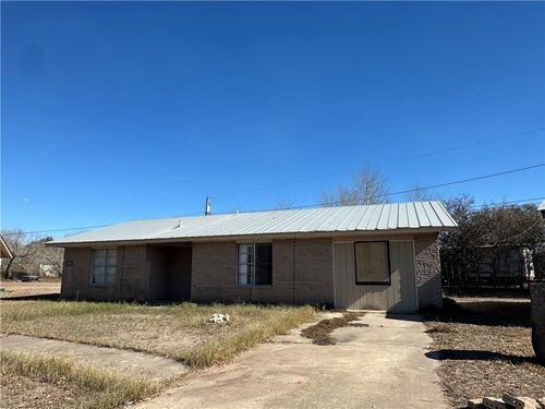 213 Canyonview, George West, TX, 78022 | Card Image