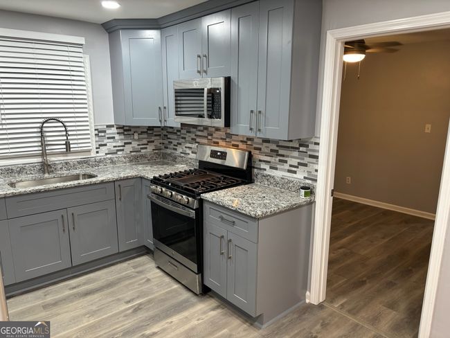 2645 Gresham Rd Se, House other with 3 bedrooms, 3 bathrooms and 1 parking in Atlanta GA | Image 6