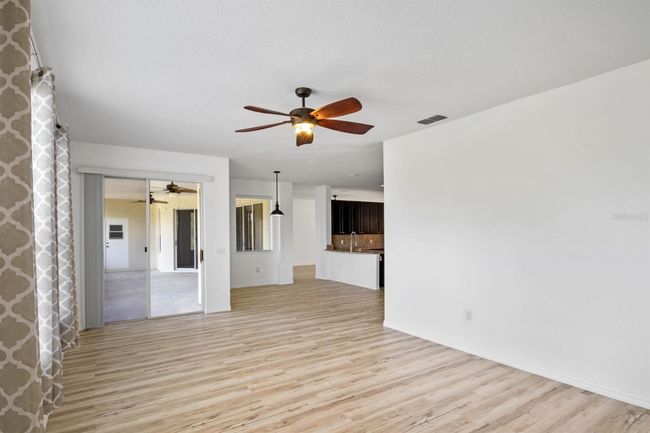 113 Grand Reserve Ct, House other with 4 bedrooms, 3 bathrooms and null parking in DAVENPORT FL | Image 14