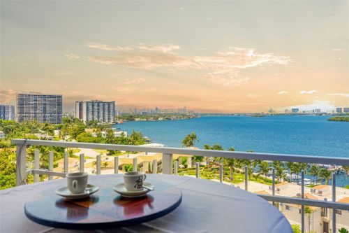 apt-1107-4000 Towerside Ter, Miami, FL, 33138-2238 | Card Image
