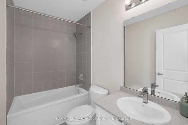9 Bru Lor Lane, House attached with 3 bedrooms, 4 bathrooms and 1 parking in Orillia ON | Image 16