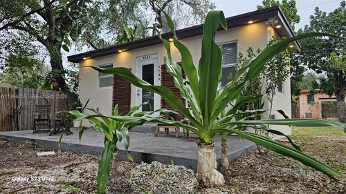 6743 Nw 4th Ave, Miami, FL, 33150 | Card Image