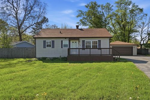 316 Oak Cir, Crown Point, IN, 46307 | Card Image