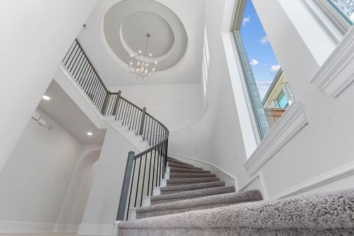 7019 Winterberry Glen Ln, Katy, TX, 77493-4687 | Card Image