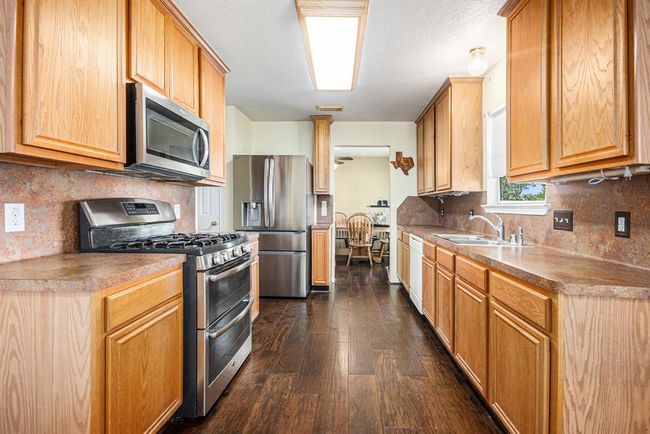 4907 Brower Crest Dr, House other with 3 bedrooms, 3 bathrooms and 2 parking in Pasadena TX | Image 13