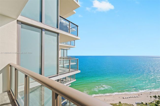 2502 - 9703 Collins Ave, Condo with 2 bedrooms, 3 bathrooms and null parking in Bal Harbour FL | Image 22