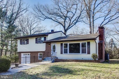 24313 Mervell Dean Rd, HOLLYWOOD, MD, 20636-2708 | Card Image