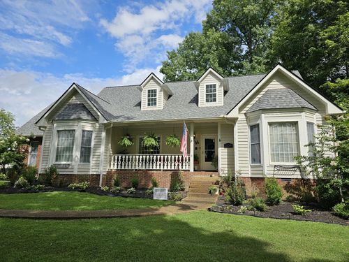 1104 Golf Course Ln, Ashland City, TN, 37015-2805 | Card Image