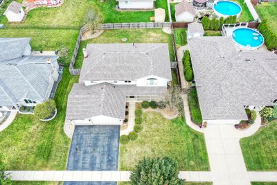 8108 Deland Court, House other with 4 bedrooms, 3 bathrooms and 3 parking in Tinley Park IL | Image 3