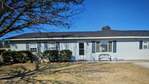 121 Bayberry Rd, Newport, NC, 28570-9448 | Card Image