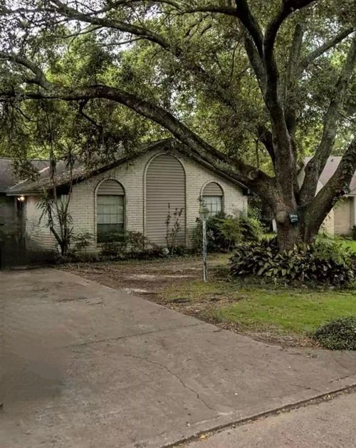 5227 Apala Dr, Houston, TX, 77032-4902 | Card Image
