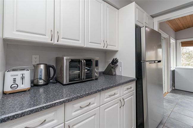 4070 Carey Rd, House other with 5 bedrooms, 3 bathrooms and 3 parking in Saanich BC | Image 14