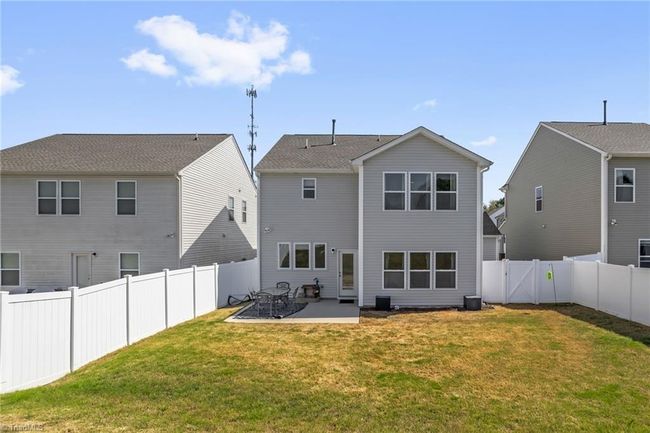Fenced yard | Image 34