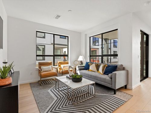 4-2060 S Holly Street, Denver, CO, 80222 | Card Image