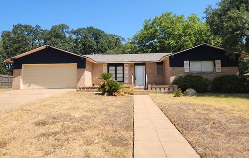 807 Country Club Rd, Georgetown, TX, 78628-3509 | Card Image