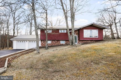 876 Sunrise Dr, FORT ASHBY, WV, 26719-7181 | Card Image