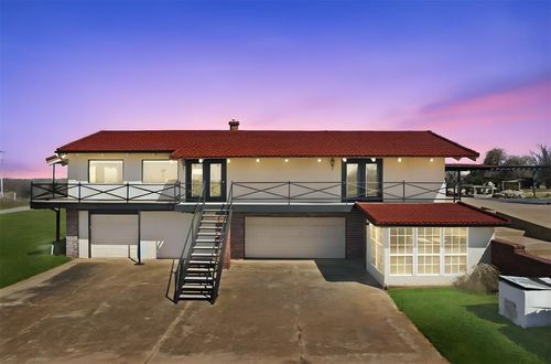 103 Park Dr, Sayre, OK, 73662-8501 | Card Image