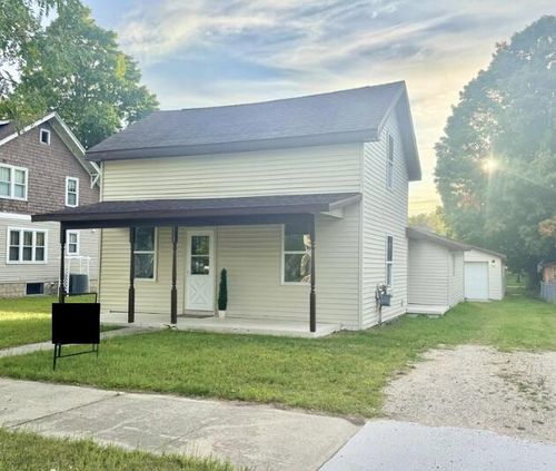 513 Rose Ave, Big Rapids, MI, 49307-1367 | Card Image