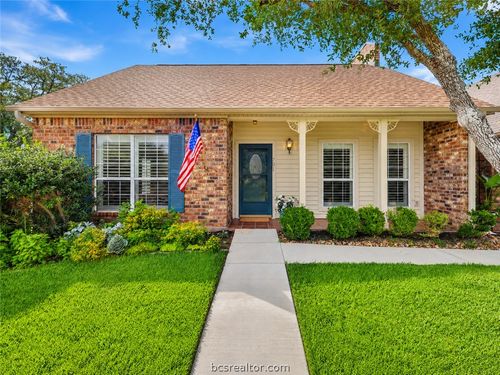 701 Walker St, Bryan, TX, 77802-1249 | Card Image