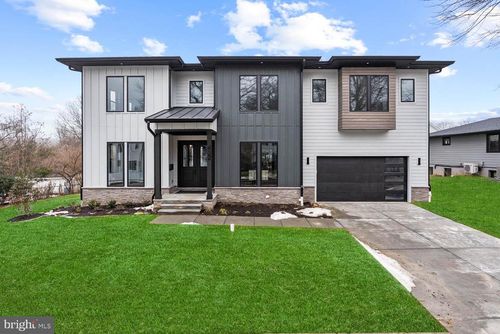 402 Marshall Rd Sw, VIENNA, VA, 22180-6458 | Card Image