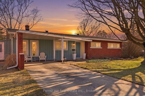 200 Second St, Collingwood, ON, L9Y1G1 | Card Image