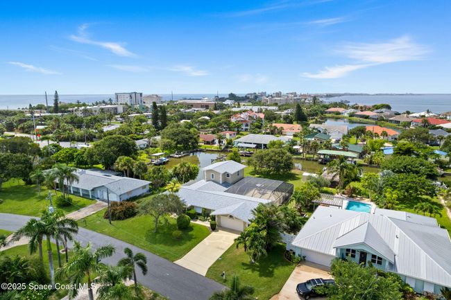 1529 Bay Shore Dr, House other with 6 bedrooms, 6 bathrooms and null parking in Cocoa Beach FL | Image 88