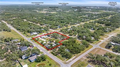 410 W Linden St, Rockport, TX, 78382-5616 | Card Image