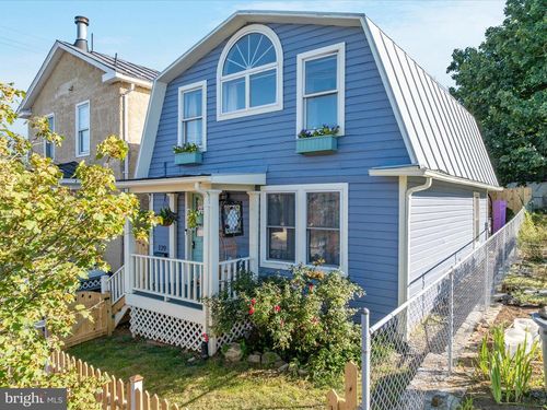 129 E Cork St, WINCHESTER, VA, 22601-5001 | Card Image